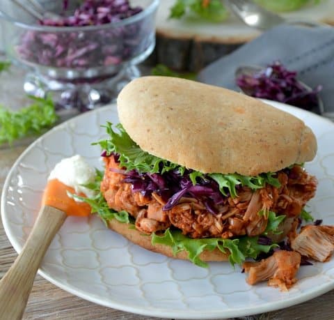 Sandwich with jackfruit that has been shredded and seasoned to look like pulled pork