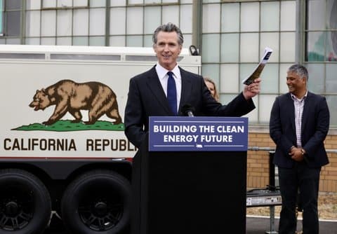 Newsom Unveils Plan in Richmond for State to Use 100 Percent Clean Energy by 2045